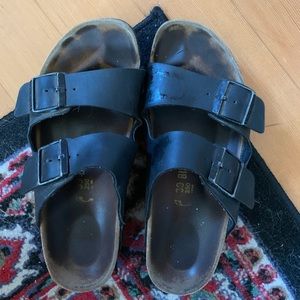 Black Birkenstock’s